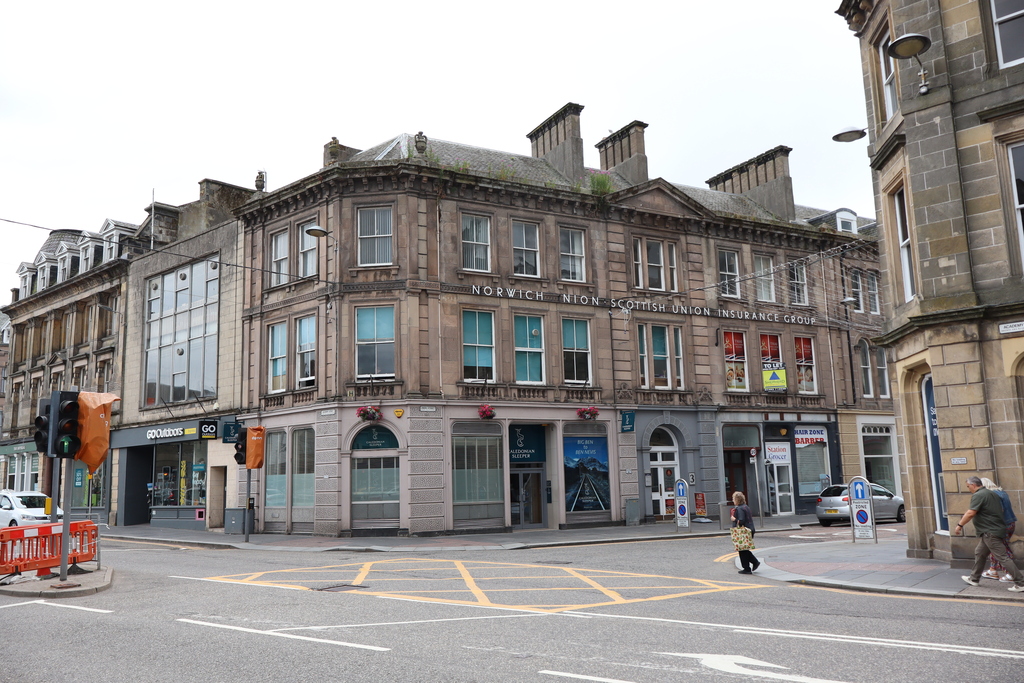 Caledonian Sleeper Lounge in Inverness