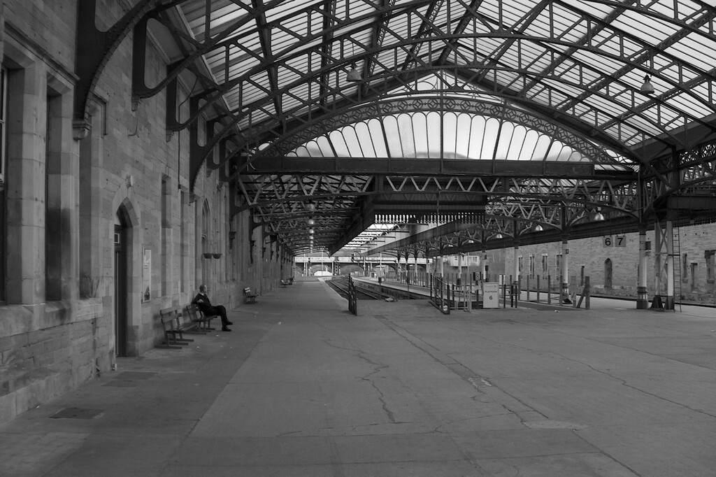Platforms 5, 6, and 7 at Perth Station