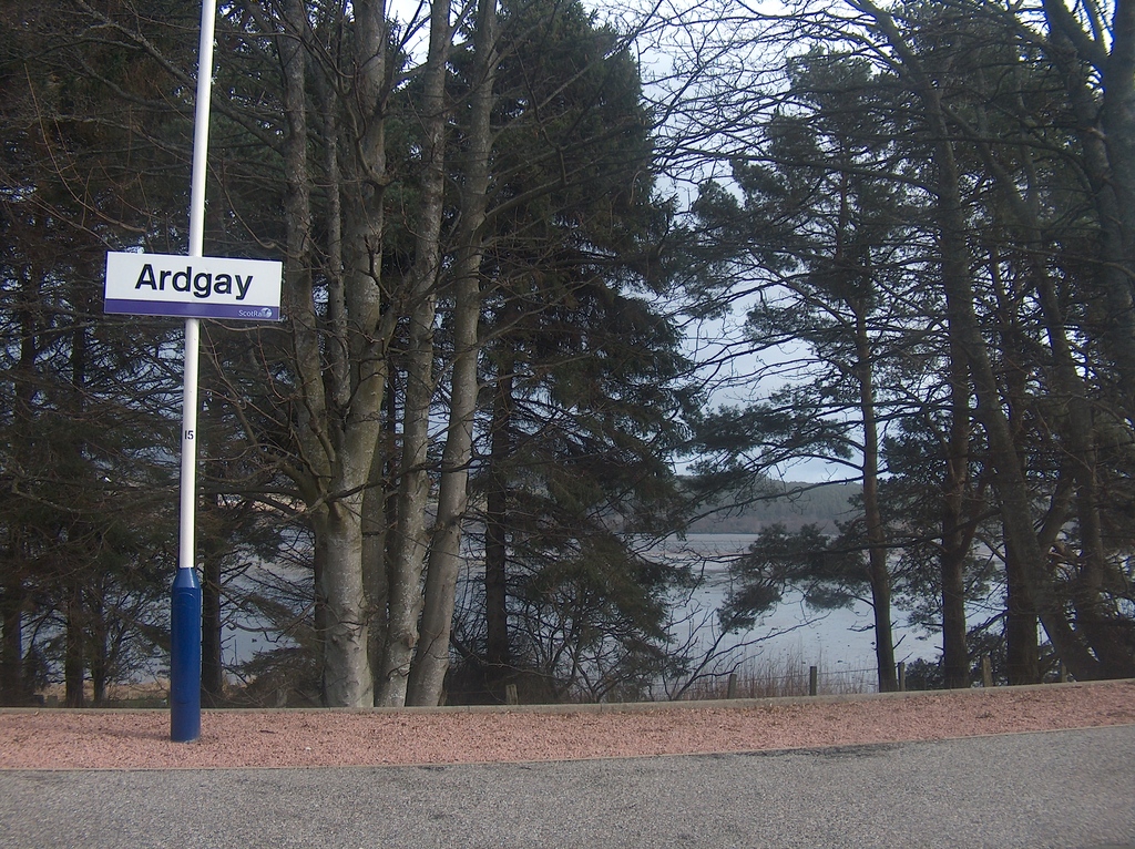 Ardgay railway station platform