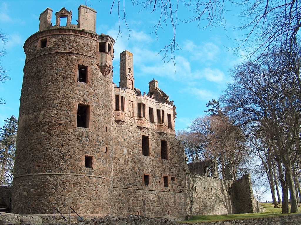 Huntly Castle
