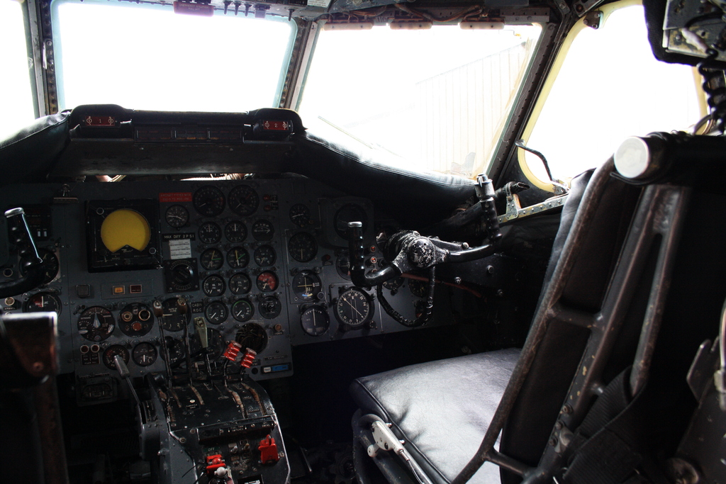 Morayvia helicopter controls